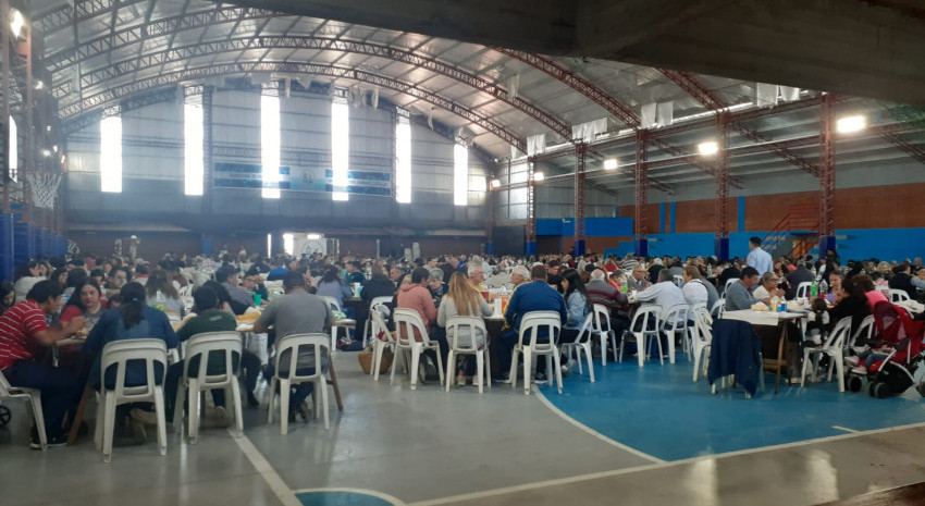 El asado popular por las “Fiestas Patronales” convocó a 1.000 per