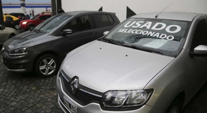 Autos y motos usados: La AFIP cambió el valor del impuesto para la co