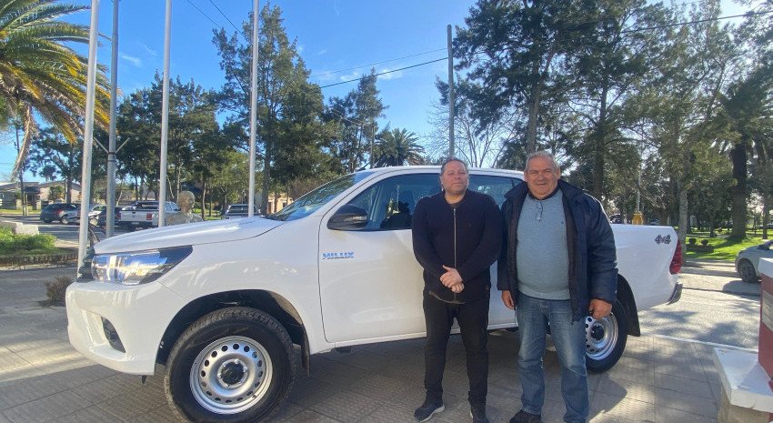 El municipio adquirió una nueva camioneta 4x4 para la Comisión Hídr