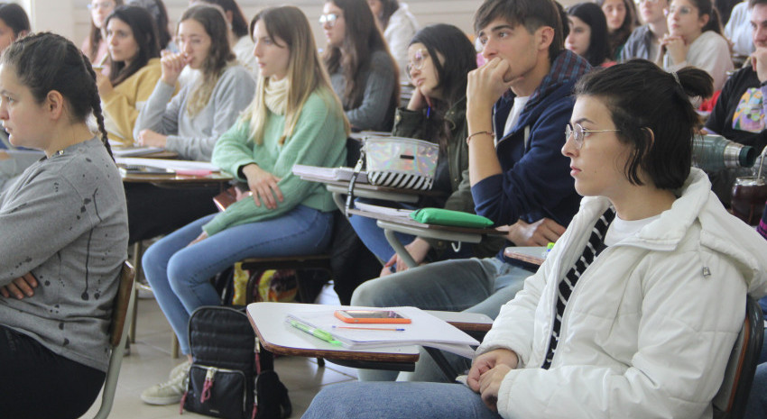 Sigue abierta la inscripción a las Becas 2025