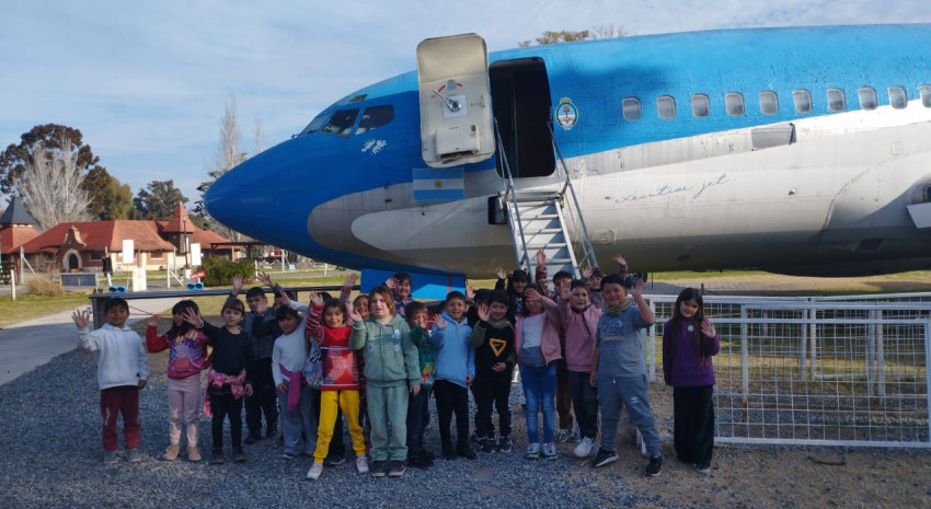 Alumnos de la EP Nº 22 de Pavón realizaron un viaje educativo a la c