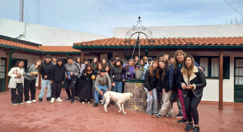 Estudiantes de la Secundaria Nº2 de Santa Teresita hicieron un recorr