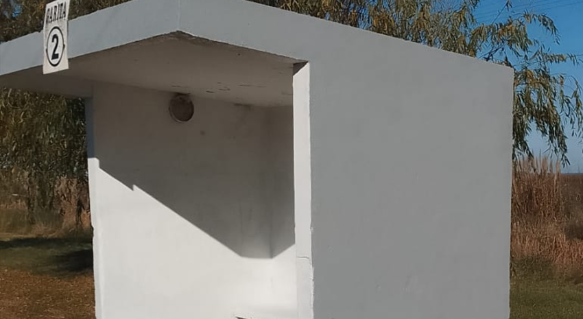 Se pintó el exterior del Centro Cultural y las garitas de Pavón