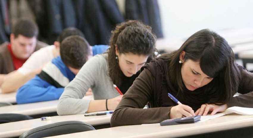 Sigue abierta la inscripción a las Becas 2025