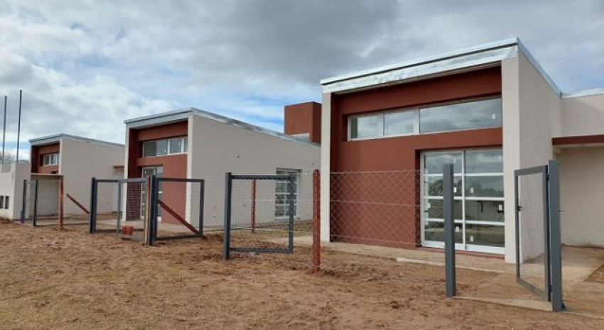 El municipio aclaró que se construyen 17 viviendas en el Paraje Pavó