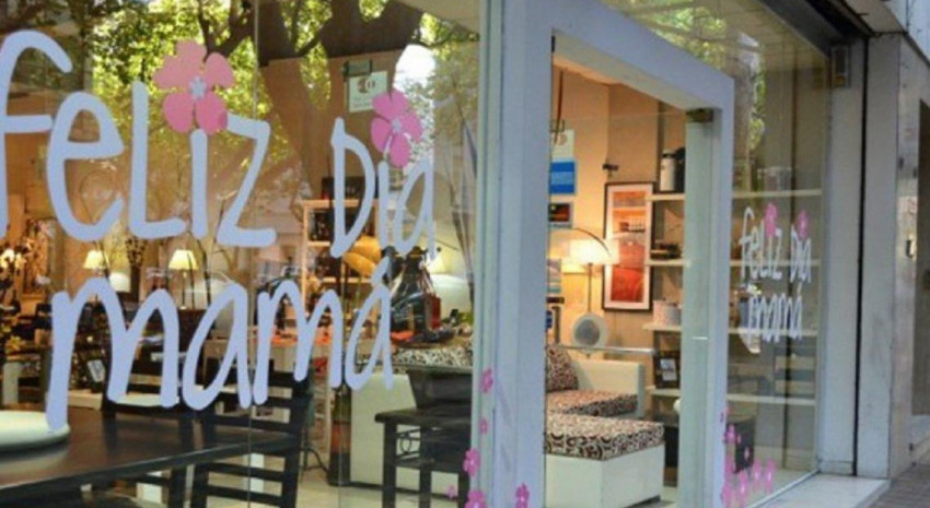 MES DE LAS MADRES: Vuelven las 24 cuotas sin interés en Provincia Com